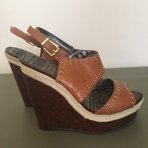 Jessica Simpson Wedges